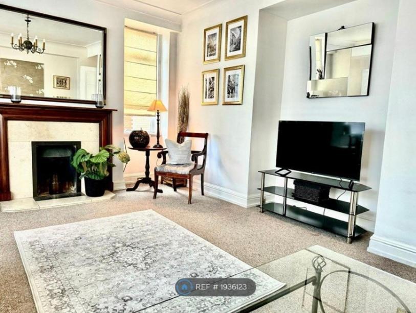 Executive Knightsbridge Apartment London Exterior photo